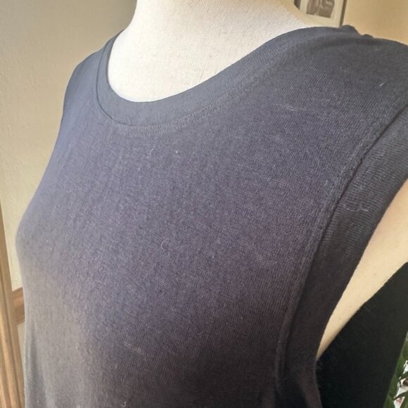 Athleta Breezy Tank, Womens M, Black, Excellent Condition - Picture 3 of 9